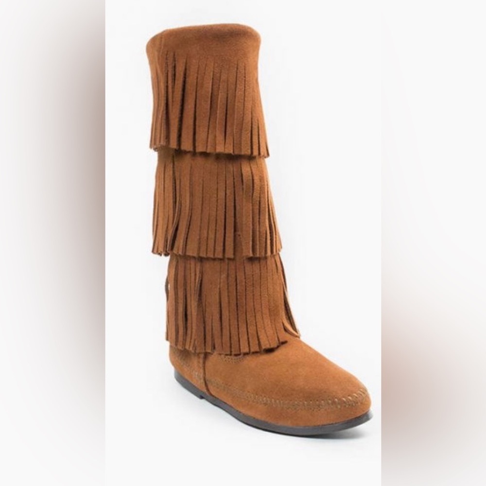 Minnetonka Suede Fringe Calf Height Boots, size 8. Very Lightly worn. Brown.